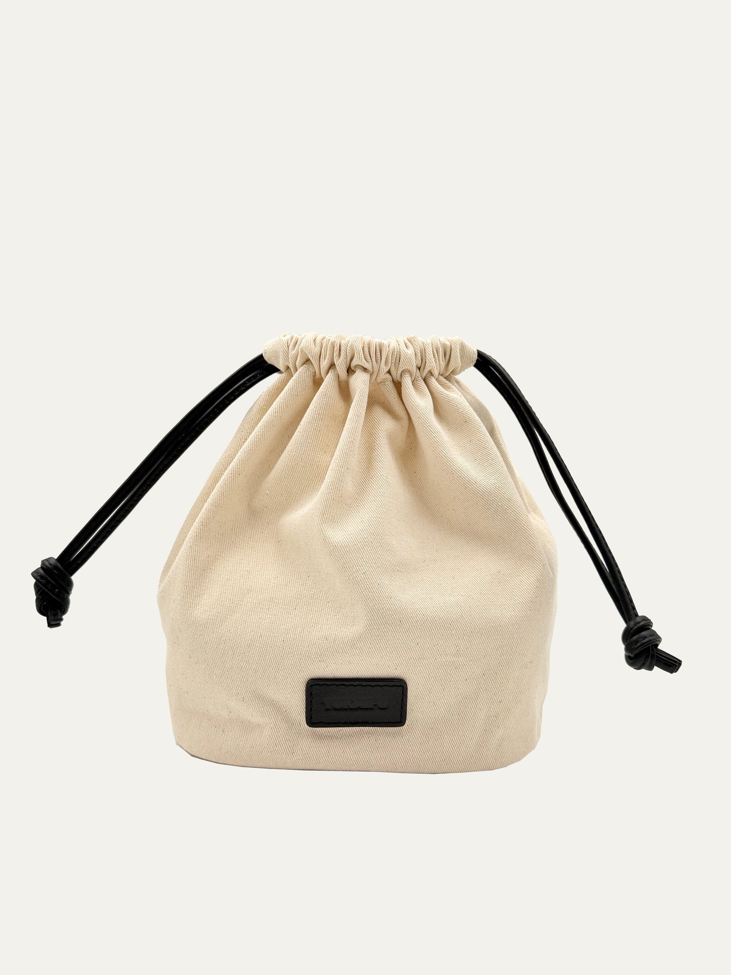 THE BEACH BAG STRAW HAT BASKET